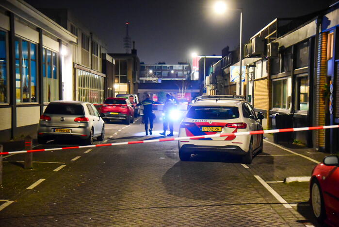 Man zwaargewond bij schietpartij naast cafe