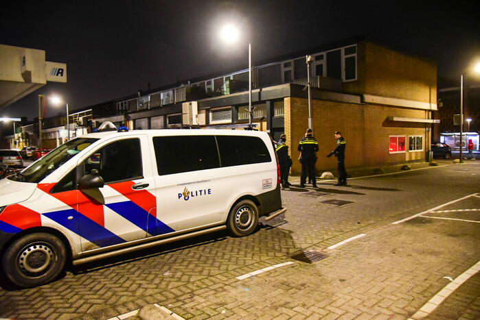 Man zwaargewond bij schietpartij naast cafe