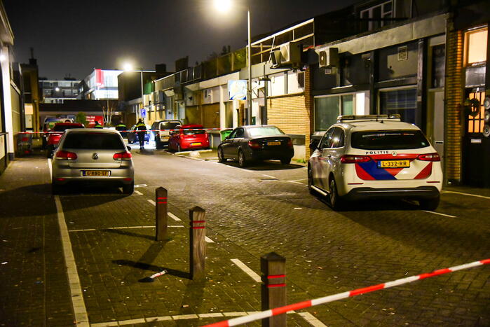 Man zwaargewond bij schietpartij naast cafe