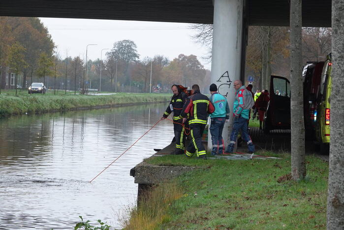 Grote zoekactie na melding persoon te water