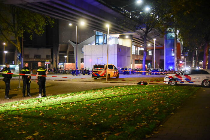 Persoon raakt zwaargewond na steekpartij