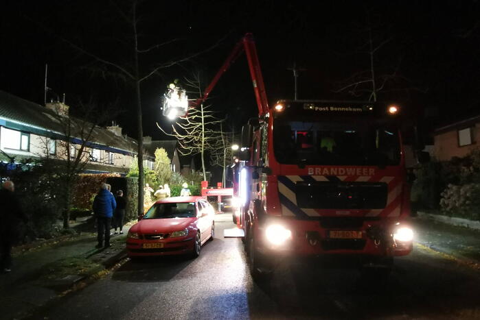 Brand in schoorsteen van woning