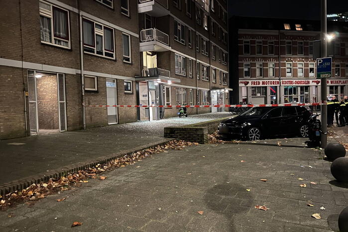 Flinke schade na explosie in portiek