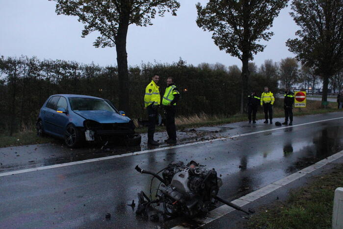 Ravage nadat auto op boom botst