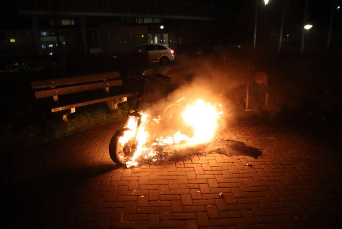 Scooter volledig uitgebrand