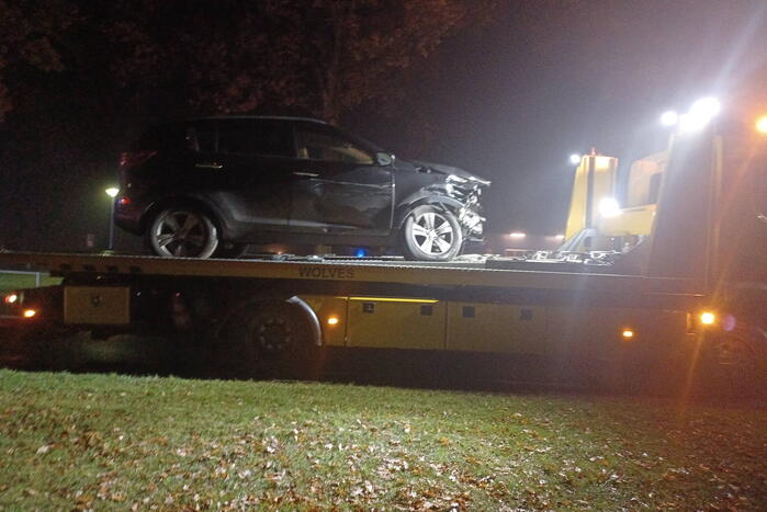 Veel schade bij ongeval tussen twee auto's