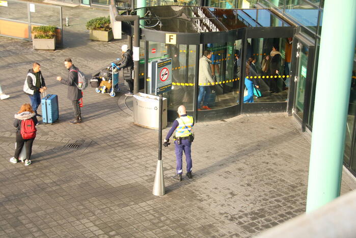 Schiphol Plaza ontruimd door incident met gevaarlijke stoffen