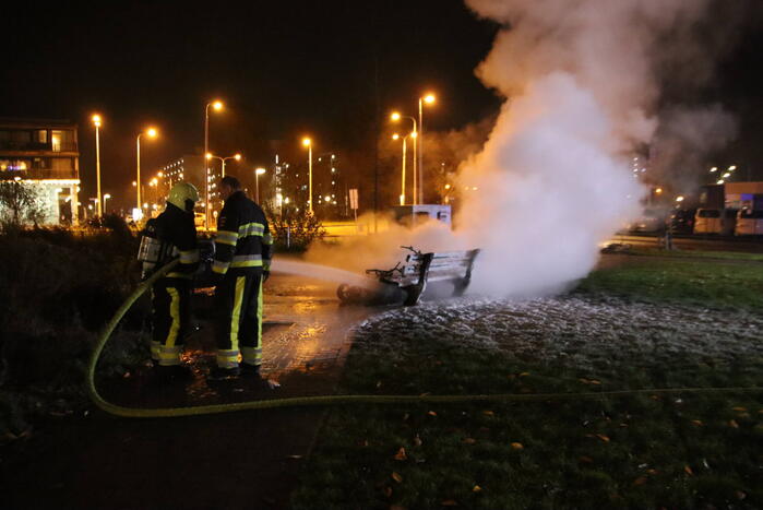 Gasfles ontploft en vliegt in brand