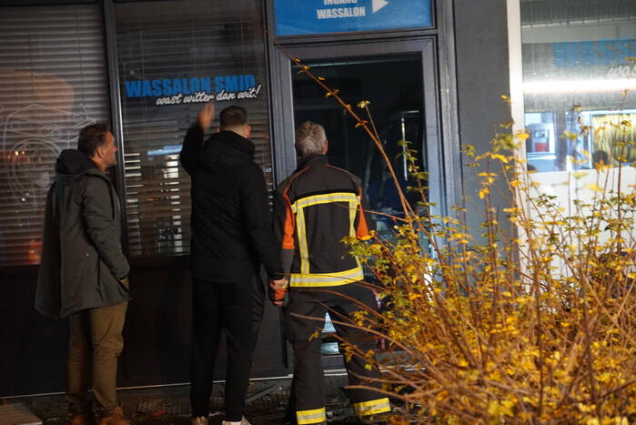 Veel rookontwikkeling bij brand in wasserette