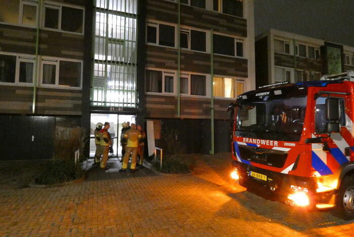 Brandweer verricht metingen naar gaslucht