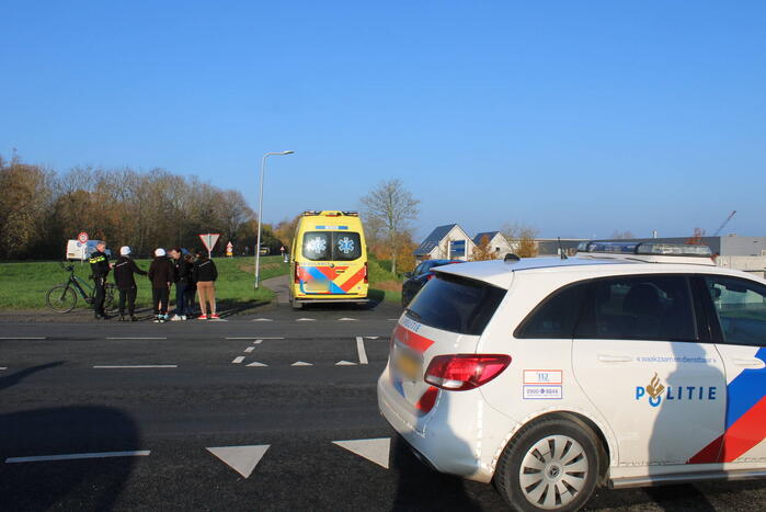 Fietser gewond bij botsing met auto