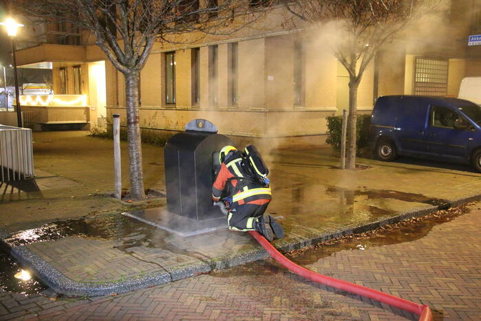 Ondergrondse container vermoedelijk in brand gestoken
