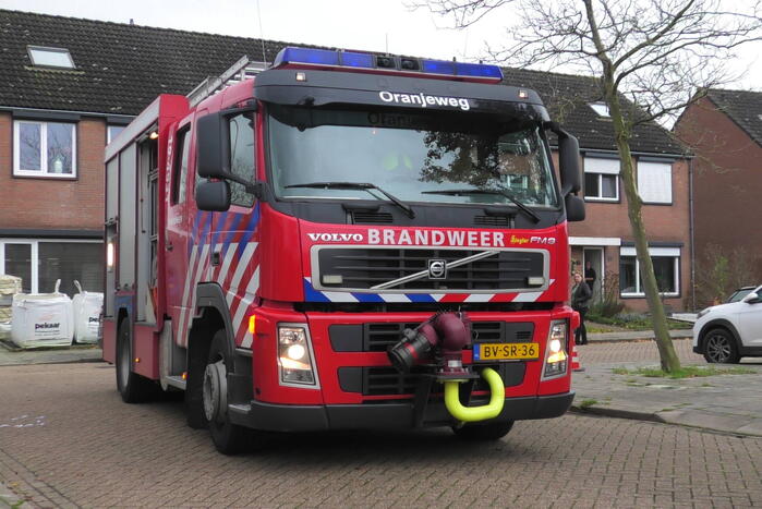 Brand in schoorsteen hoekwoning