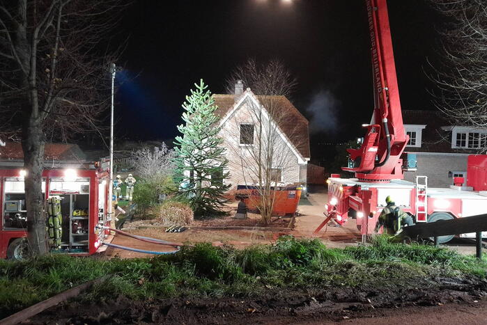 Meterkast zorgt voor grote brand in woning