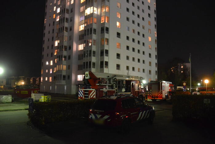 Flatwoning beschadigd door vuurwerk