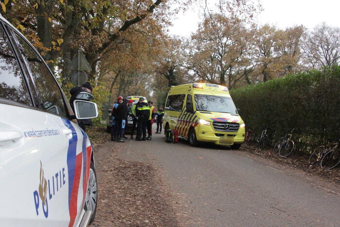 Wielrenner ernstig gewond na val