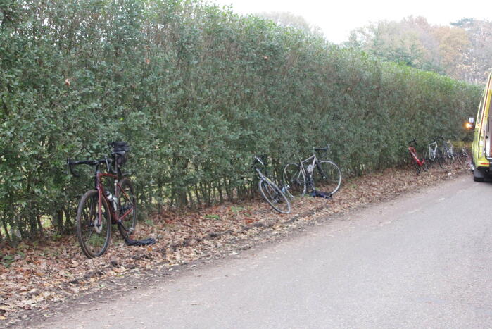 Wielrenner ernstig gewond na val