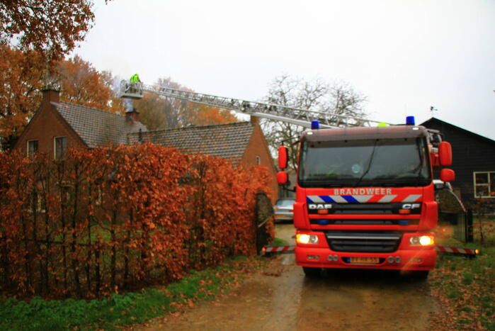 Veel rookontwikkeling door schoorsteenbrand