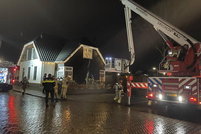Schoorsteenbrand snel onder controle