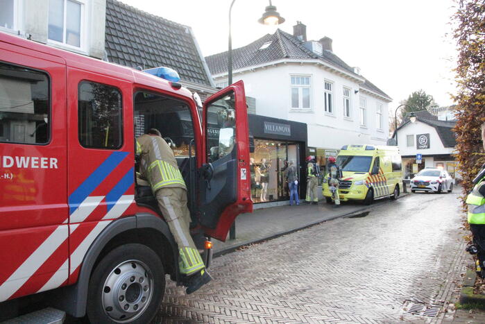 Kledingwinkel ontruimd, medewerker onwel
