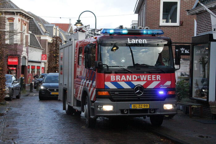 Kledingwinkel ontruimd, medewerker onwel