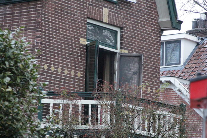 Flinke rookontwikkeling bij brand in woning