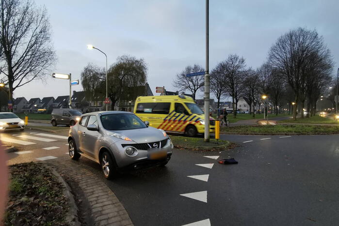 Fietser belandt in ziekenhuis