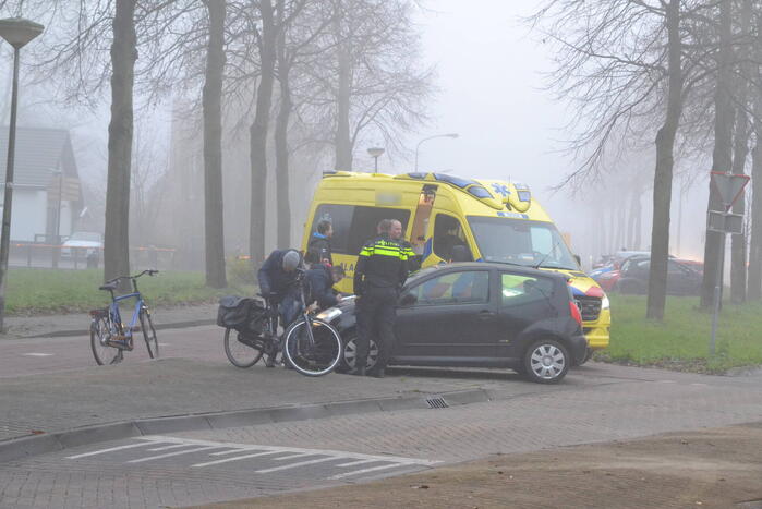 Fietser gewond bij aanrijding met auto