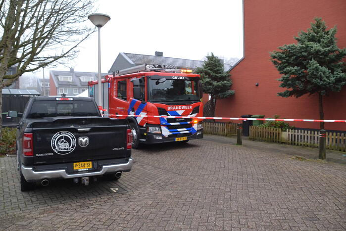 Persoon overleden bij woningbrand