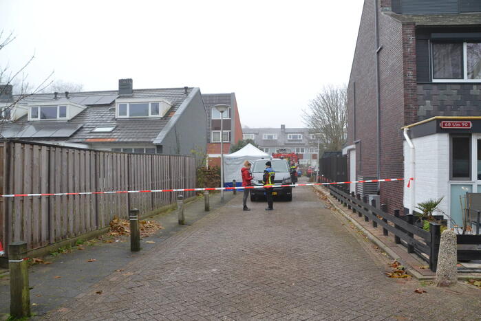 Persoon overleden bij woningbrand