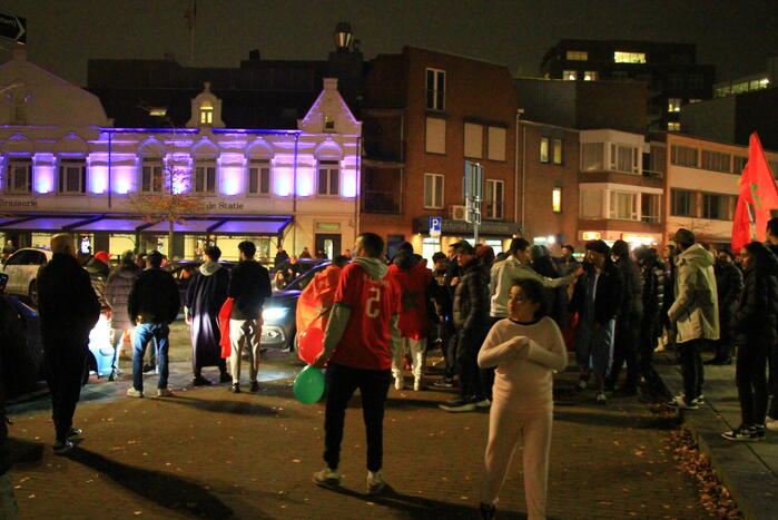 Veel feestvierders op straat na winst Marokko