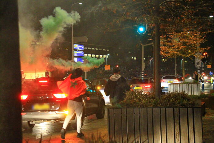 Veel feestvierders op straat na winst Marokko