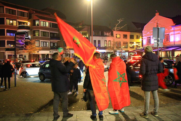 Veel feestvierders op straat na winst Marokko