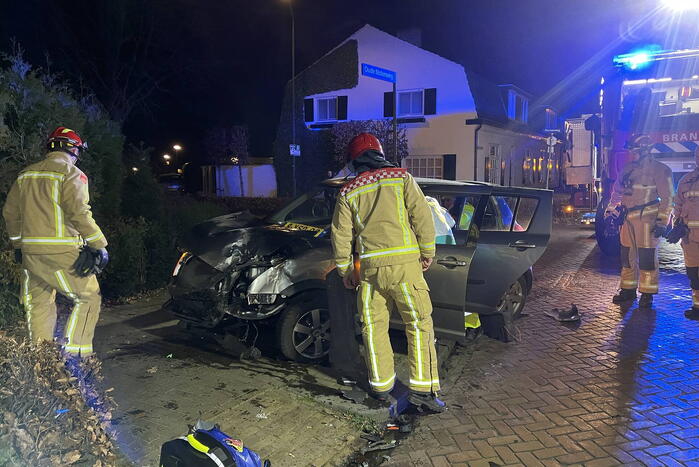 Gewonde bij ongeval tussen vrachtwagen en auto