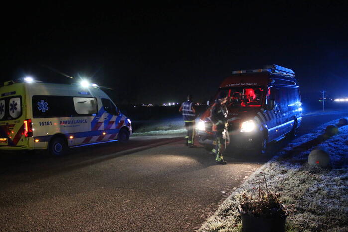 Persoon op scootmobiel raakt te water