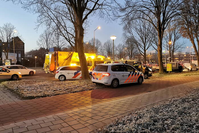 Kop-staartbotsing meerdere voertuigen