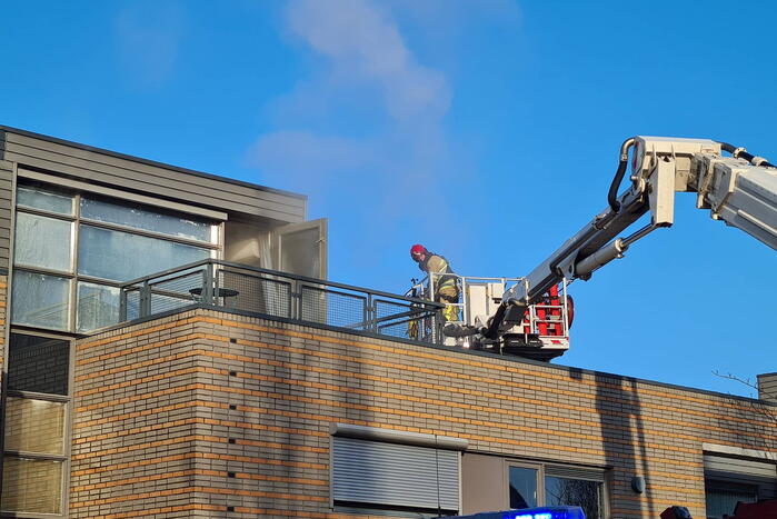 Veel rook bij brand in rijtjeswoning