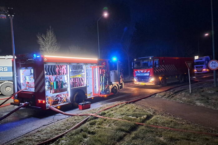 Flinke rookontwikkeling bij brand in tankwagen