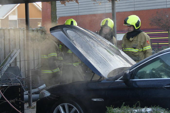 Veel rook bij autobrand