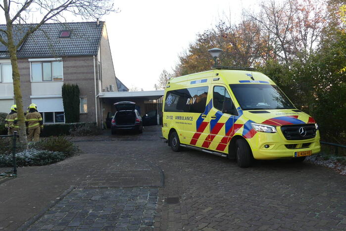 Veel rook bij autobrand