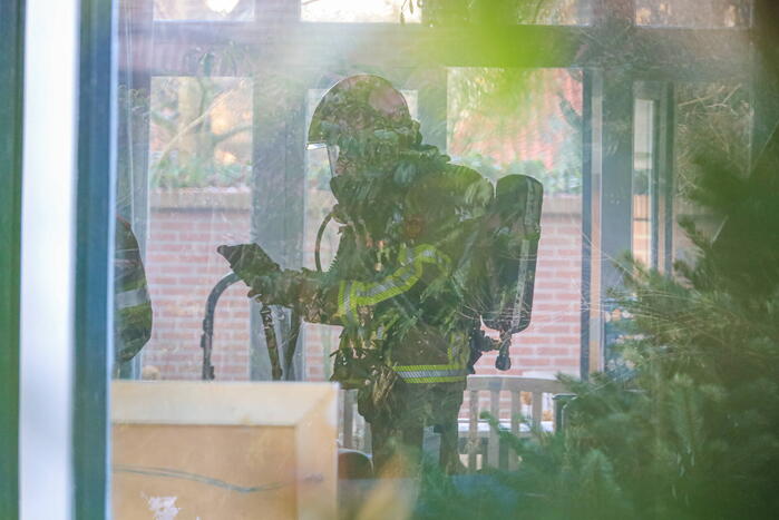 Brand in kruimruimte van woning