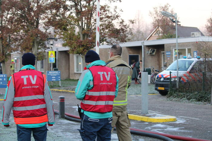 Grote uitslaande brand bij AZC