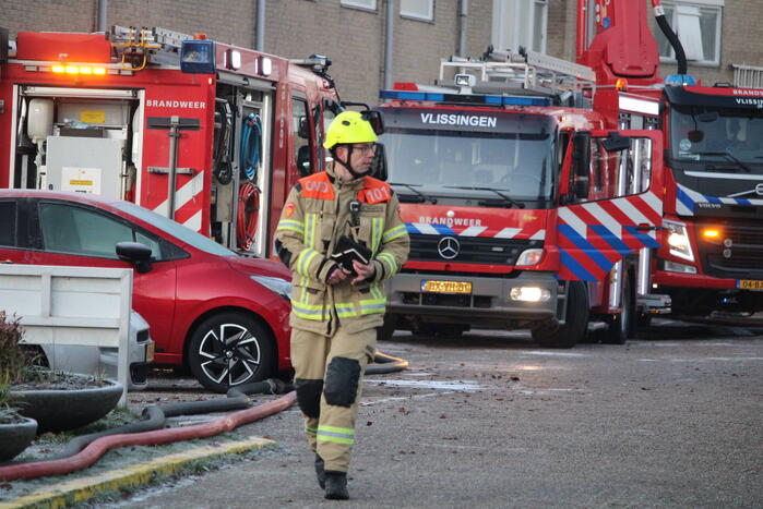 Grote uitslaande brand bij AZC
