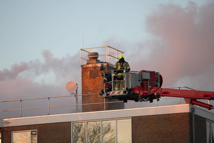 Grote uitslaande brand bij AZC