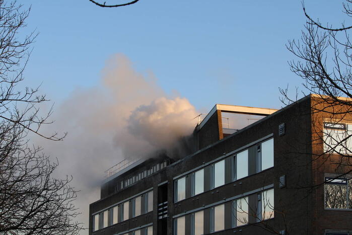 Grote uitslaande brand bij AZC