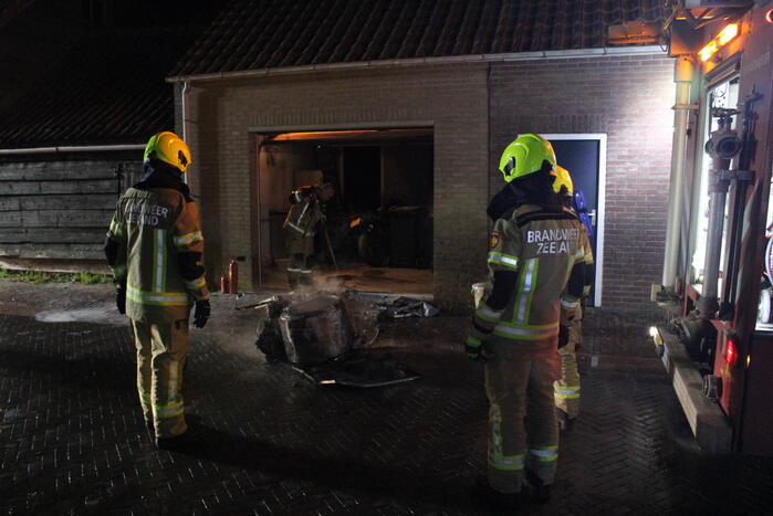 Wasdroger in brand in garage