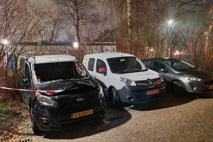 Bestelbus total-loss na brand