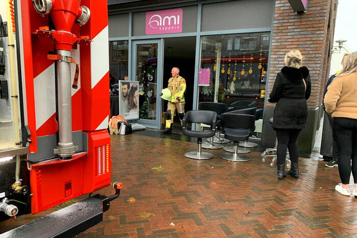 AMI kappers ontruimd vanwege wateroverlast