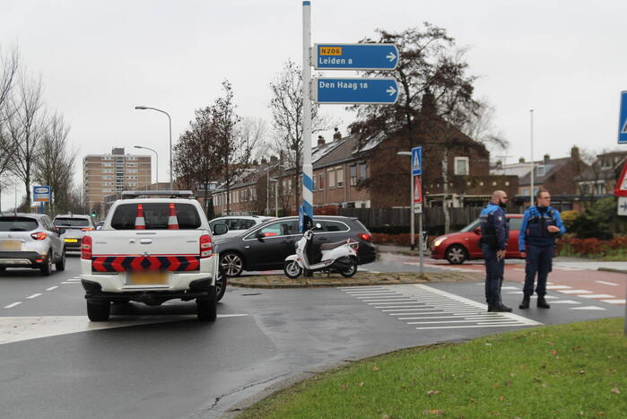 Scooter in botsing met auto op beruchte oversteek