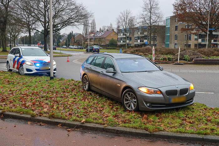 Fietser aangereden op rotonde